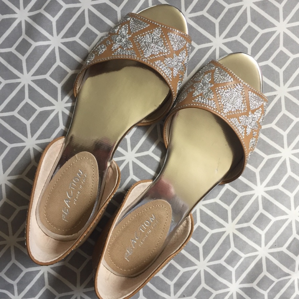 Beautiful Mirrored embroidered peep-toe flats